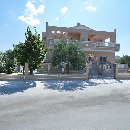 Villa Kaiti Лименария Екстериор снимка