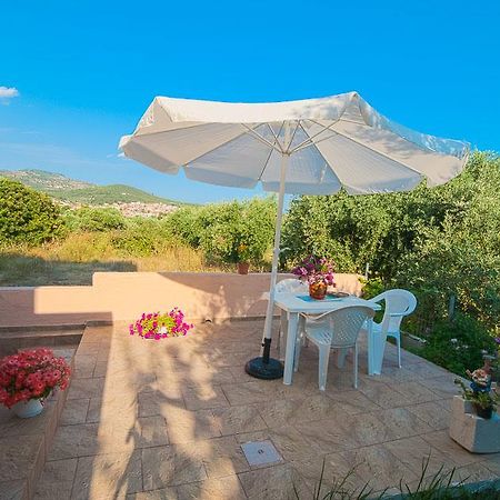 Villa Kaiti Лименария Екстериор снимка