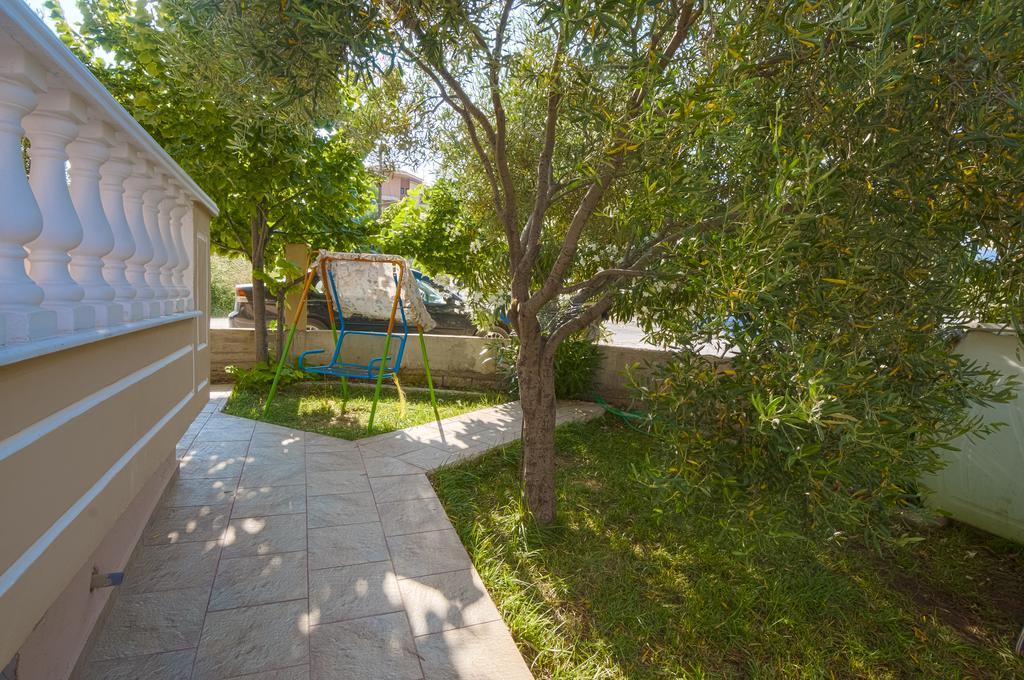 Villa Kaiti Лименария Екстериор снимка