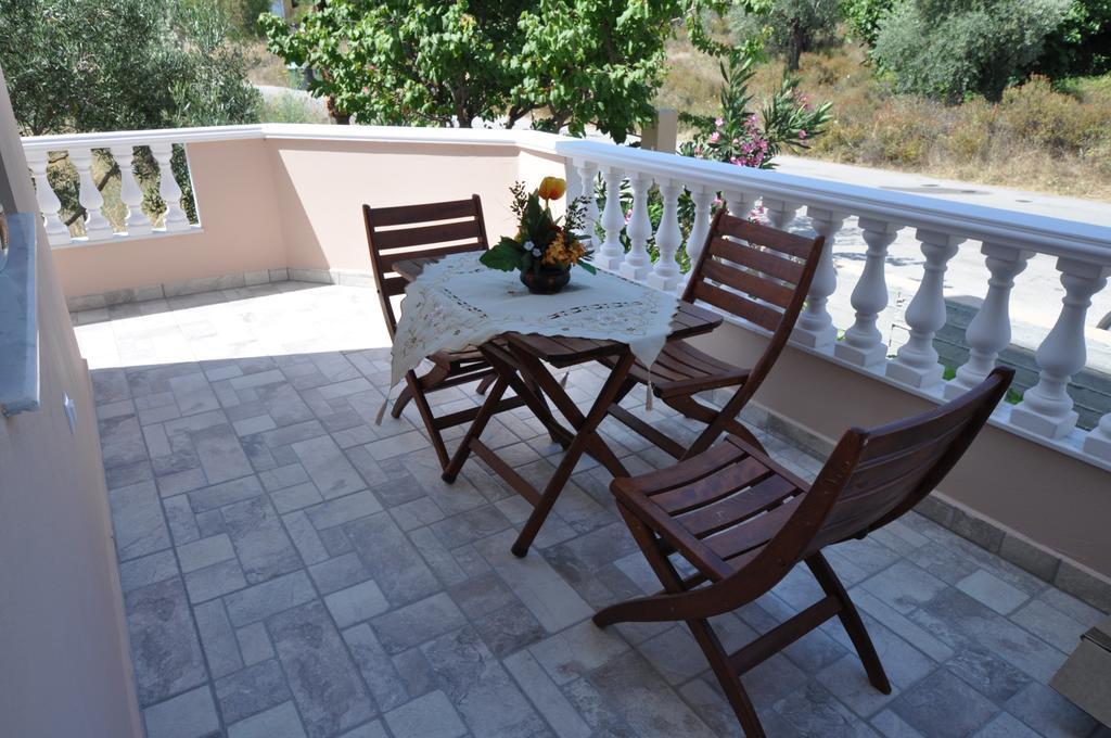 Villa Kaiti Лименария Екстериор снимка